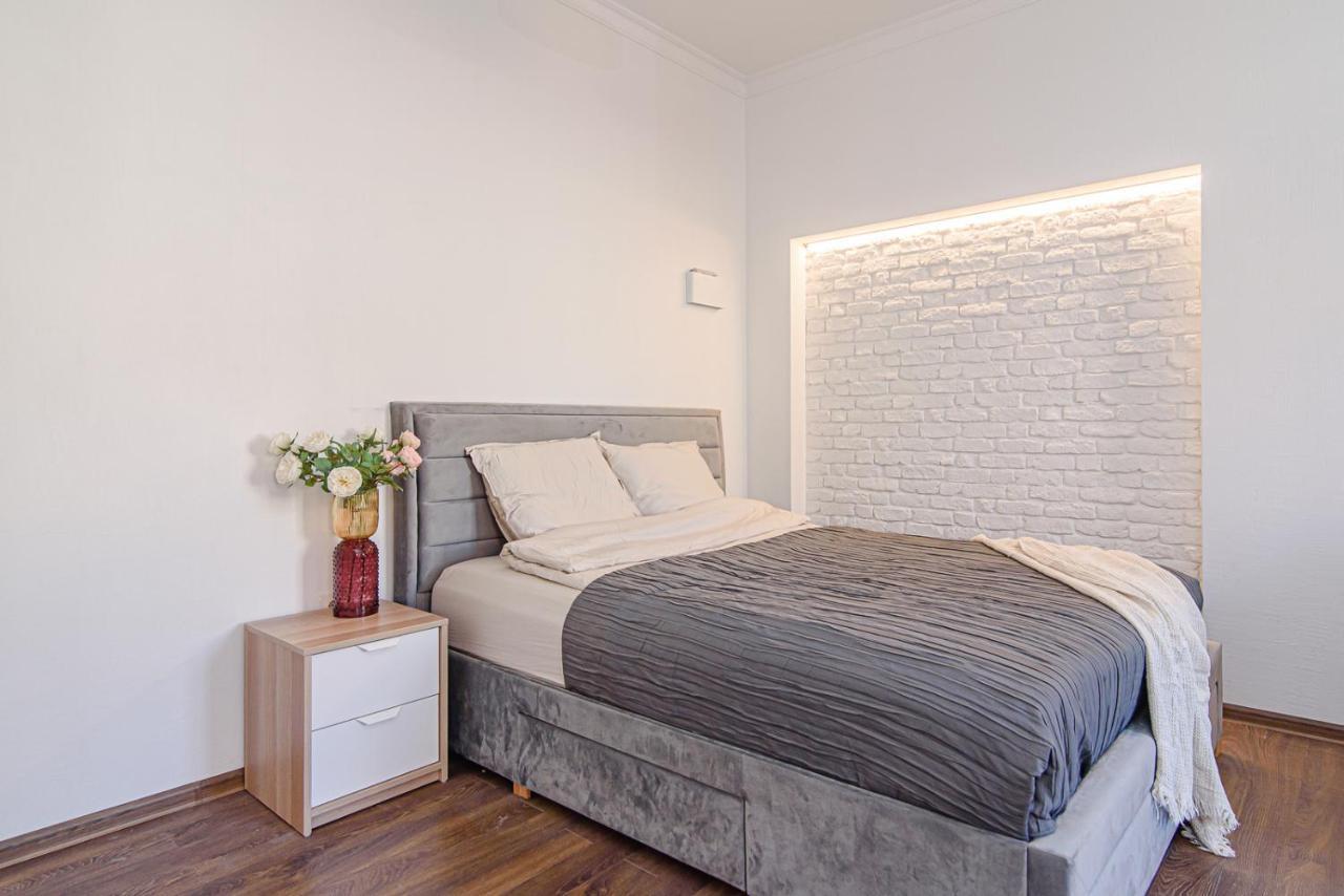 Apartament Welcoming Studio In Historic Vilnius With Free Parking By Urban Rent Zewnętrze zdjęcie
