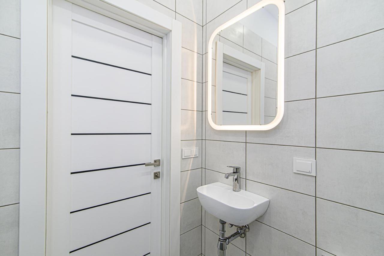 Apartament Welcoming Studio In Historic Vilnius With Free Parking By Urban Rent Zewnętrze zdjęcie